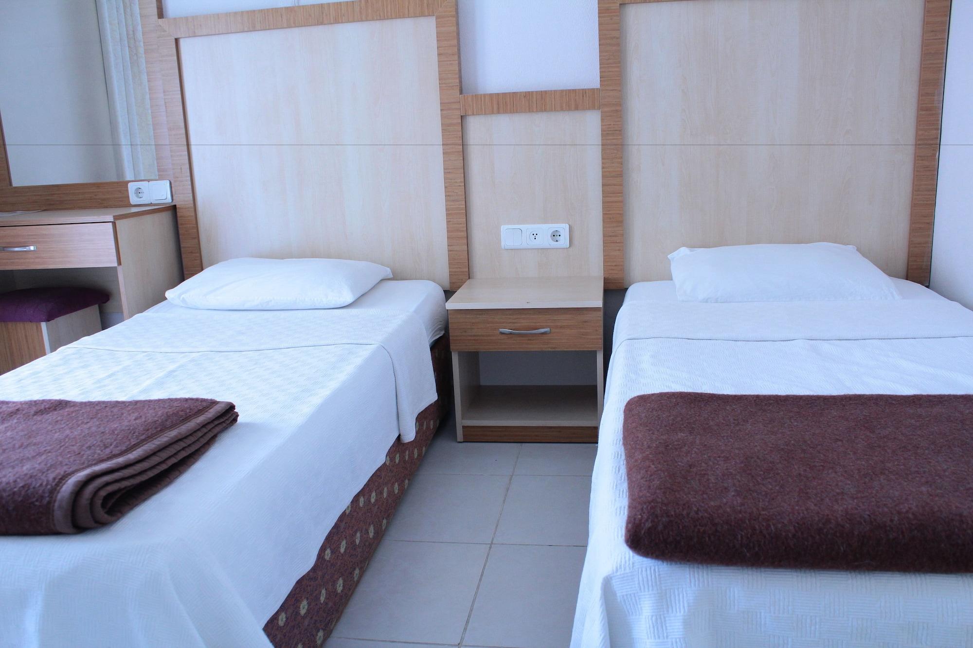 Mola Hotel Аланя Екстериор снимка