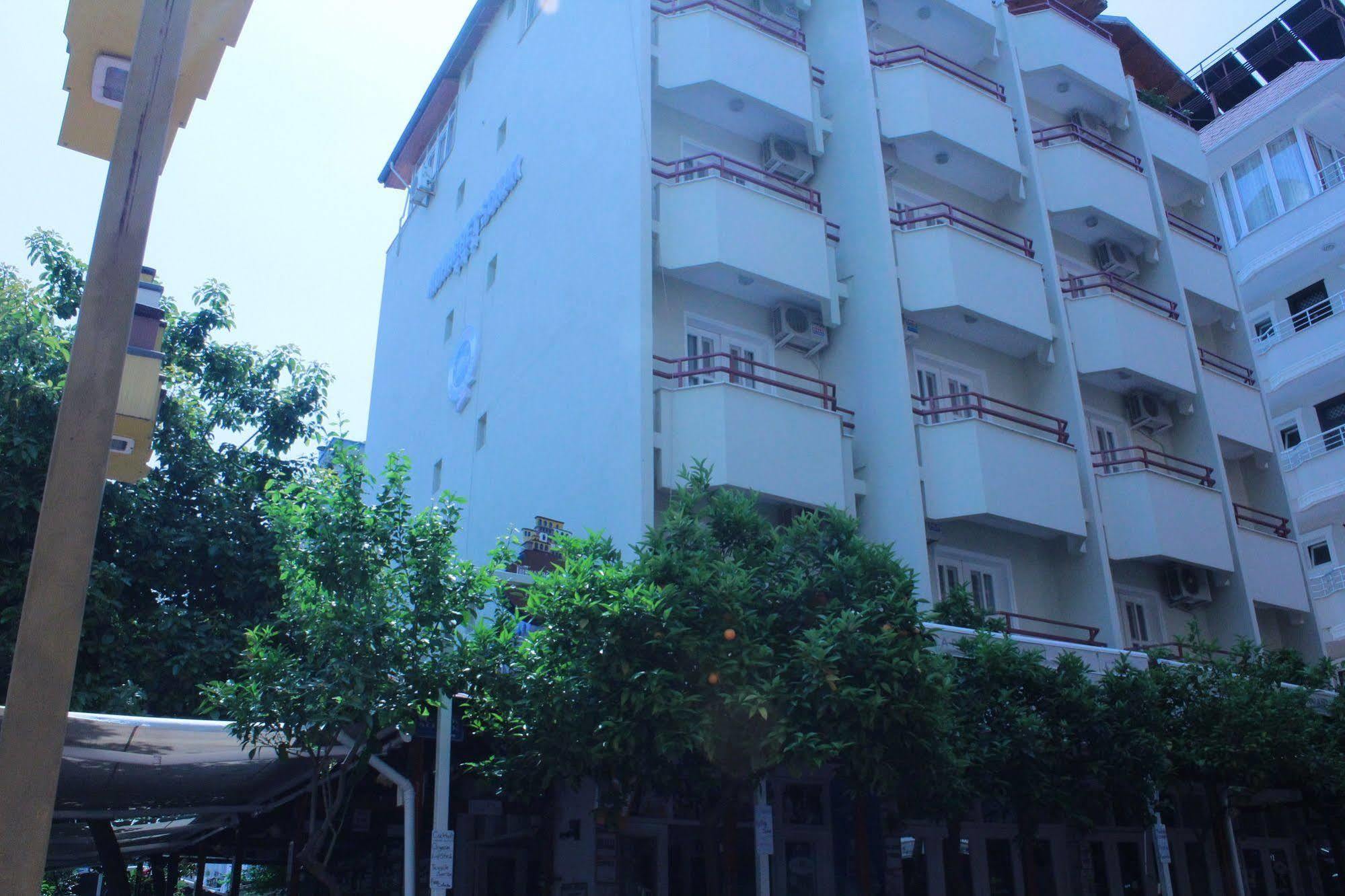 Mola Hotel Аланя Екстериор снимка