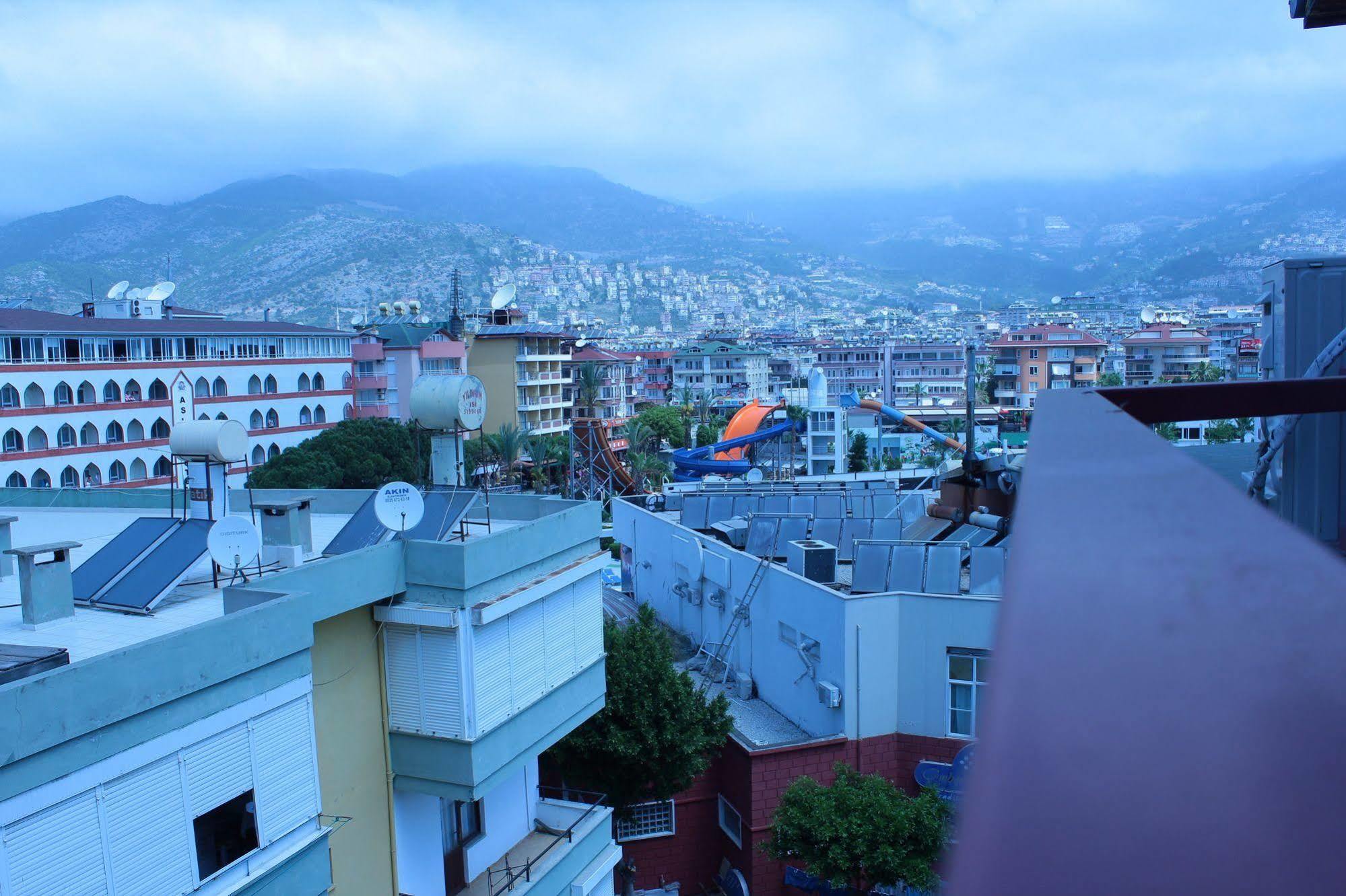 Mola Hotel Аланя Екстериор снимка