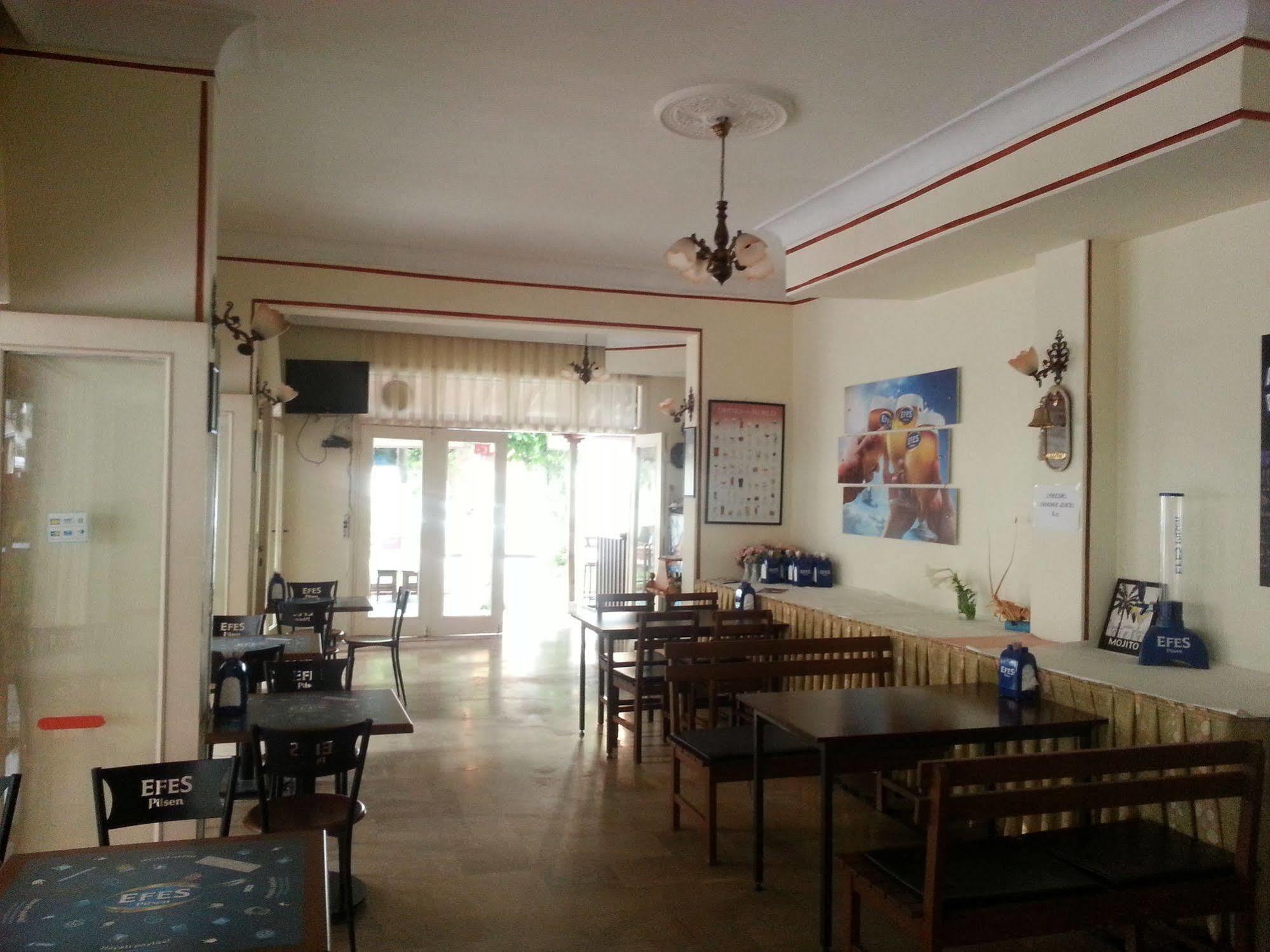 Mola Hotel Аланя Екстериор снимка